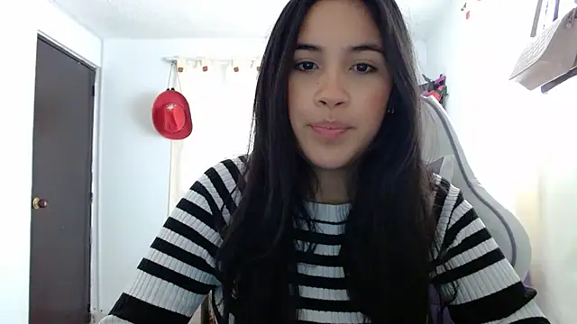 Snapshot of InocentHeaven1 chatting on February 26, 2025, 12:58 pm InocentHeaven1 online show from February 26, 2025, 12:58 pm