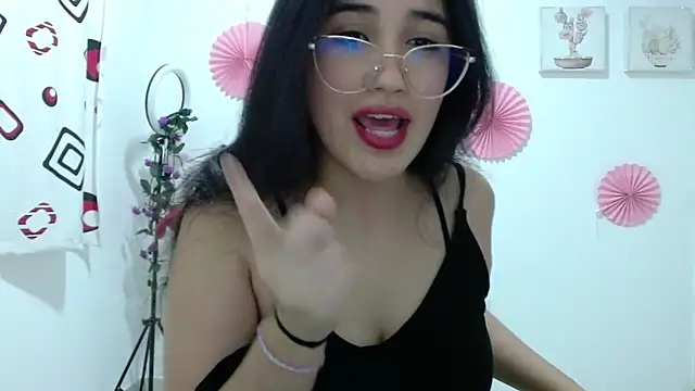 Snapshot of InocentHeaven1 chatting on October 27, 2025, 12:47 am InocentHeaven1 online show from October 27, 2025, 12:47 am