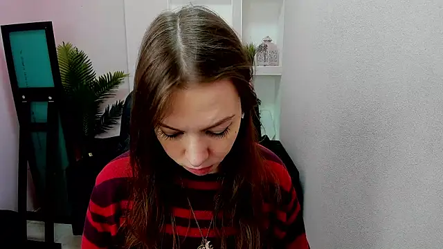 Persephoni online show from March 9, 2025, 5:44 am