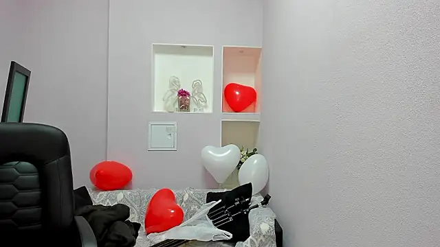 Persephoni online show from February 15, 2026, 11:19 am