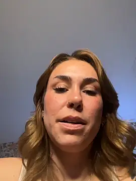 Snapshot of LeaGambit__ chatting on March 28, 2026, 4:01 am LeaGambit online show from March 28, 2026, 4:01 am