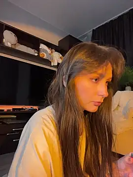 itssophiie online show from April 11, 2026, 5:39 pm