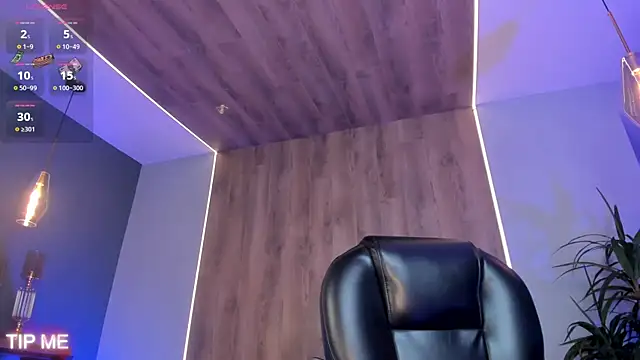 Snapshot of SophieBarnett chatting on October 25, 2025, 12:51 am SophieBarnett online show from October 25, 2025, 12:51 am