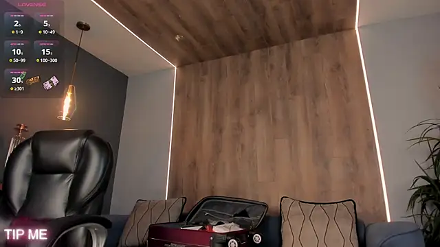 Snapshot of SophieBarnett chatting on October 27, 2025, 12:58 am SophieBarnett online show from October 27, 2025, 12:58 am