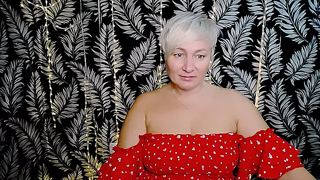 Olivia playful online show from October 31, 2025, 11:00 am