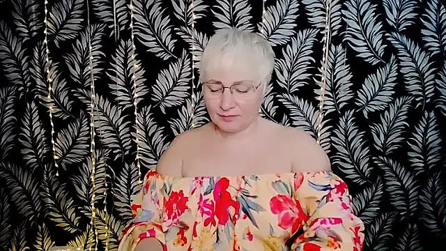 Olivia playful online show from April 3, 2026, 9:51 am