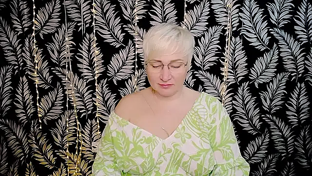 Olivia playful online show from April 14, 2026, 9:59 am