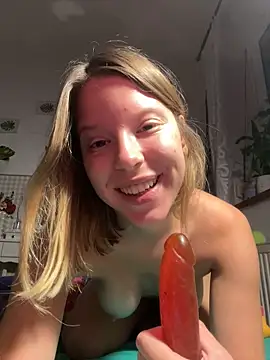 kimczii online show from September 22, 2025, 10:50 am
