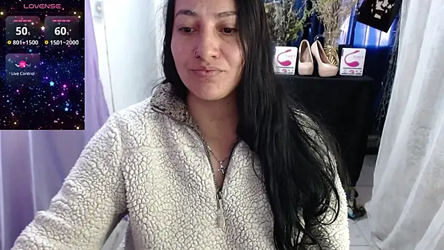 lorenpearx online show from July 7, 2026, 12:53 pm