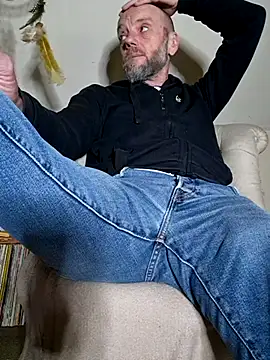 Snapshot of eddouxxx78 chatting on March 14, 2025, 3:58 pm eddouxxx78 online show from March 14, 2025, 3:58 pm
