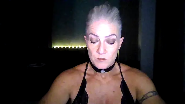 Devon2020 online show from November 15, 2025, 11:40 am