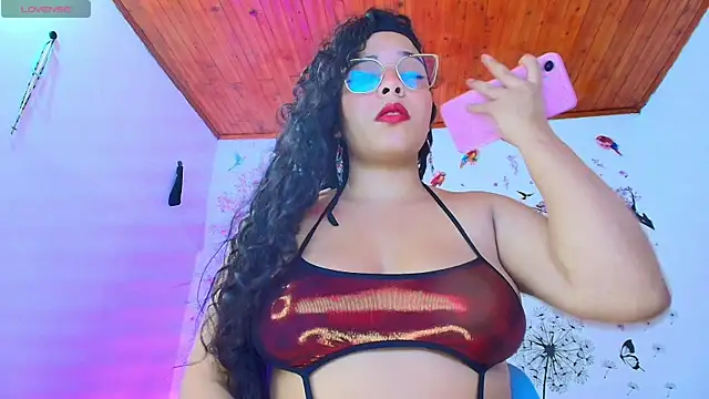 Sofiia Diiaz online show from April 9, 2026, 7:08 pm