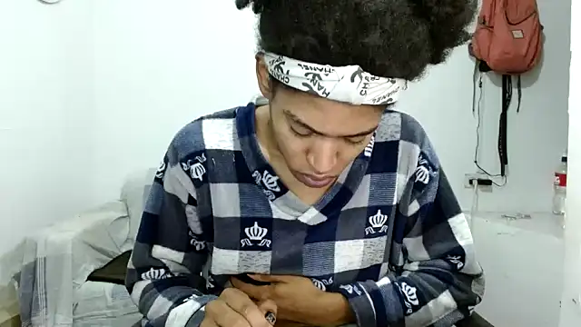 angelamarie1 online show from October 25, 2025, 11:07 am