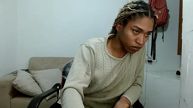 angelamarie1 online show from December 18, 2025, 4:07 am