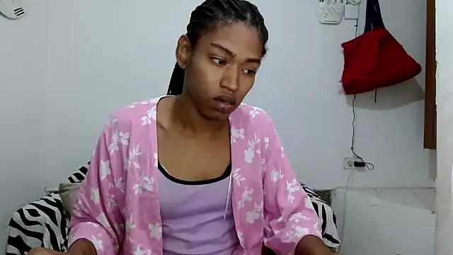 angelamarie1 online show from April 20, 2026, 1:03 pm