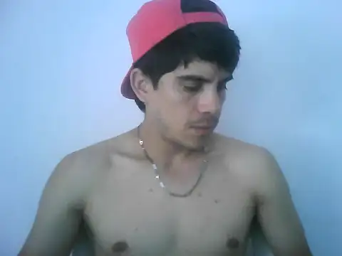 LarryCapija online show from November 5, 2025, 5:13 pm