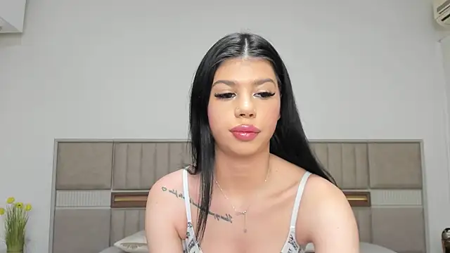 Sierra Halle online show from November 23, 2025, 3:45 pm