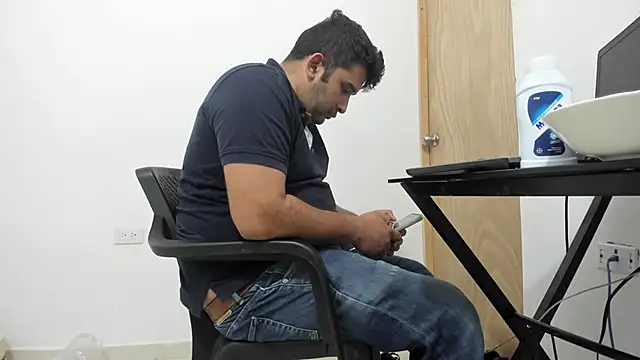 isearchcompany online show from November 30, 2025, 7:23 am