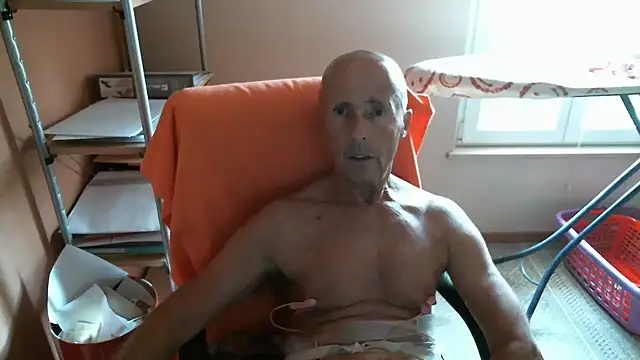 olibrius71 online show from July 11, 2026, 5:59 pm