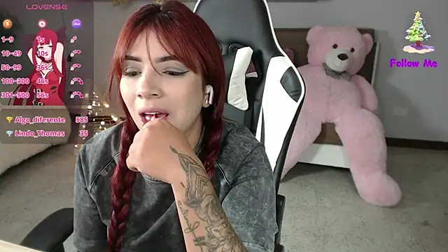 Snapshot of vane_lopez_ chatting on December 29, 2024, 12:41 am vane lopez online show from December 29, 2024, 12:41 am