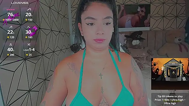 vane lopez  online show from October 22, 2025, 5:34 pm