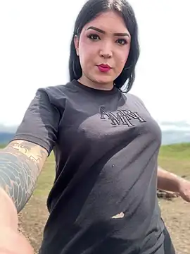 Snapshot of Karol_Green_Motorcycle chatting on March 15, 2025, 3:37 pm Karol Green Motorcycle online show from March 15, 2025, 3:37 pm