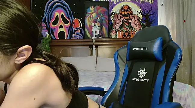 MINI Petite online show from February 15, 2025, 3:09 am