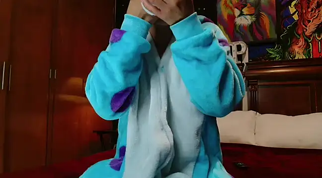 MINI Petite online show from February 26, 2025, 8:15 am