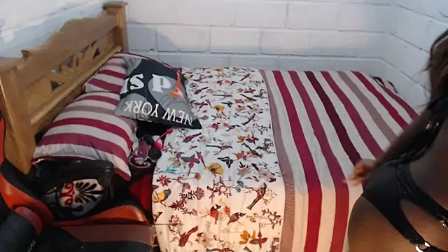 sexyjustin202 online show from November 22, 2025, 9:58 pm