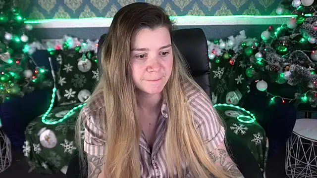 AmellyMilly online show from December 22, 2025, 1:41 pm