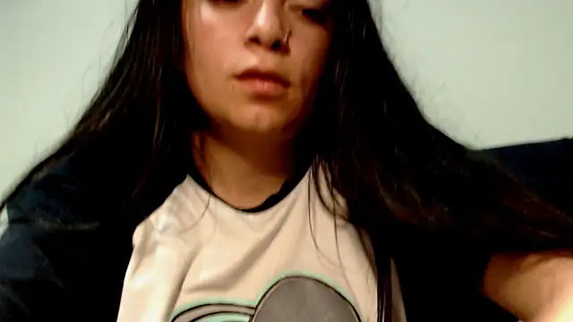 Snapshot of Meghan320 chatting on January 21, 2025, 3:54 pm Meghan320 online show from January 21, 2025, 3:54 pm