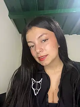 Snapshot of Meghan320 chatting on February 11, 2025, 12:28 am Meghan320 online show from February 11, 2025, 12:28 am