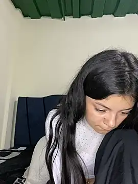 Snapshot of Meghan320 chatting on February 11, 2025, 10:18 pm Meghan320 online show from February 11, 2025, 10:18 pm