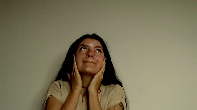 Snapshot of Meghan320 chatting on February 20, 2025, 3:41 pm Meghan320 online show from February 20, 2025, 3:41 pm