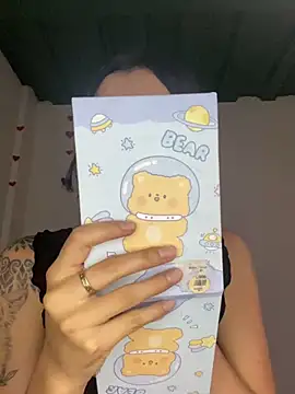 Snapshot of Meghan320 chatting on March 1, 2025, 7:04 pm Meghan320 online show from March 1, 2025, 7:04 pm