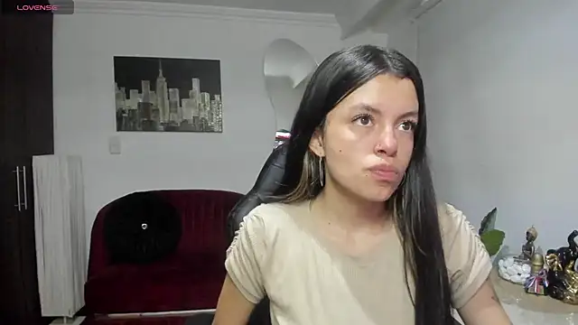 Snapshot of Meghan320 chatting on October 3, 2025, 11:40 am Meghan320 online show from October 3, 2025, 11:40 am