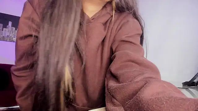 Snapshot of Meghan320 chatting on December 1, 2025, 11:48 am Meghan320 online show from December 1, 2025, 11:48 am