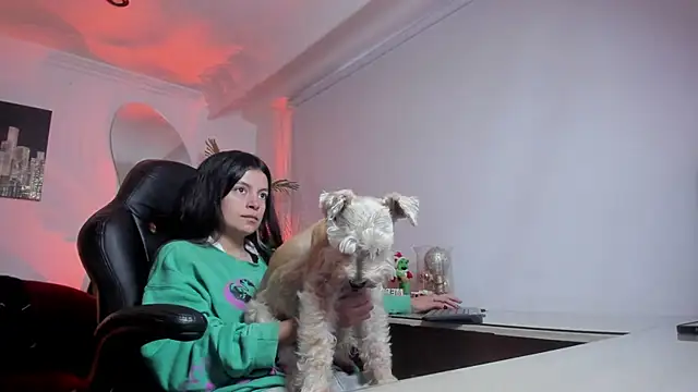 Meghan320 online show from December 14, 2025, 11:37 am