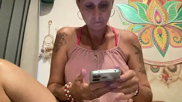 Snapshot of Sexy-Mel chatting on January 11, 2026, 11:04 am Sexy-Mel online show from January 11, 2026, 11:04 am