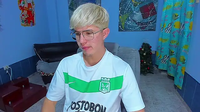 patrik 027 online show from December 15, 2025, 6:45 pm