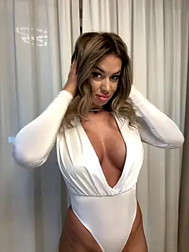 Snapshot of KirstieVegas chatting on September 19, 2025, 4:51 pm KirstieVegas online show from September 19, 2025, 4:51 pm