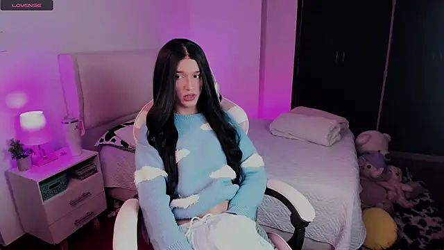 Ainhoads online show from November 18, 2025, 8:52 am