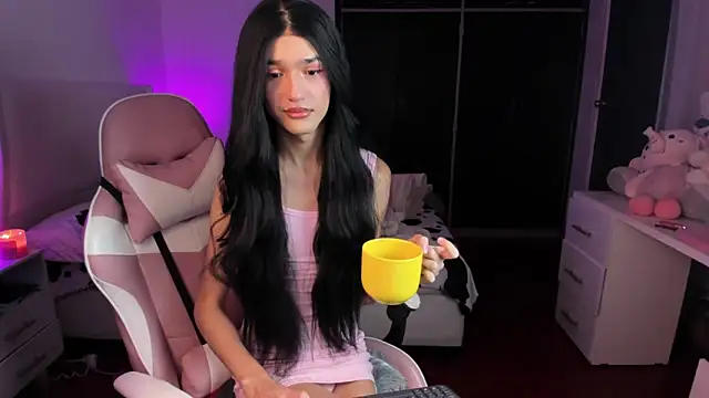 Ainhoads online show from June 19, 2026, 8:29 am