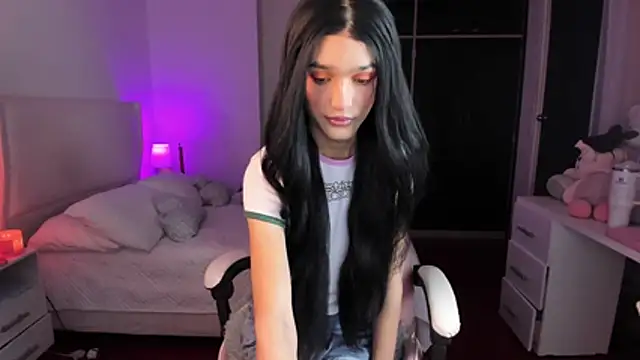 Ainhoads online show from June 30, 2026, 2:34 am