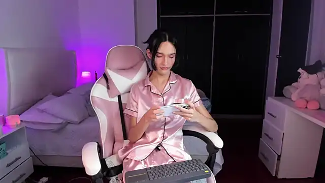 Ainhoads online show from July 2, 2026, 3:23 am