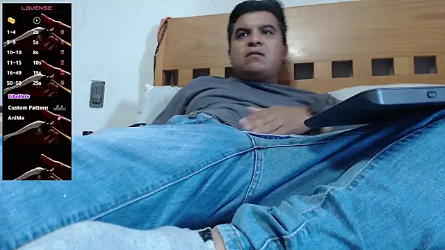 thor000089 online show from April 13, 2026, 5:18 pm