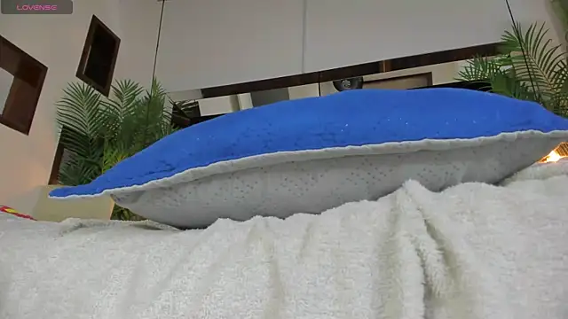 Snapshot of candy_sweet_ chatting on February 26, 2025, 9:58 pm candy sweet online show from February 26, 2025, 9:58 pm