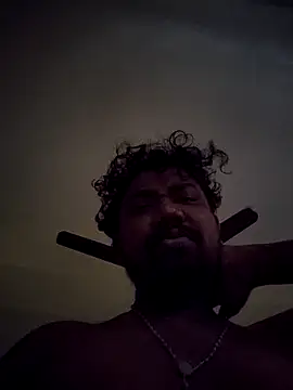 Snapshot of Mallupaiyanaachu chatting on November 26, 2025, 1:17 am Mallupaiyanaachu online show from November 26, 2025, 1:17 am