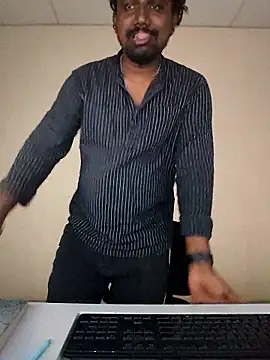 Snapshot of Mallupaiyanaachu chatting on January 17, 2026, 2:00 pm Mallupaiyanaachu online show from January 17, 2026, 2:00 pm