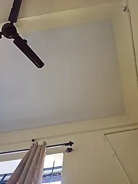 Snapshot of Mallupaiyanaachu chatting on February 9, 2026, 11:03 am Mallupaiyanaachu online show from February 9, 2026, 11:03 am